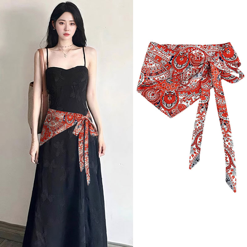 Ethnic Wear In Fashion - Cashew flower triangular scarf, women's stacked
