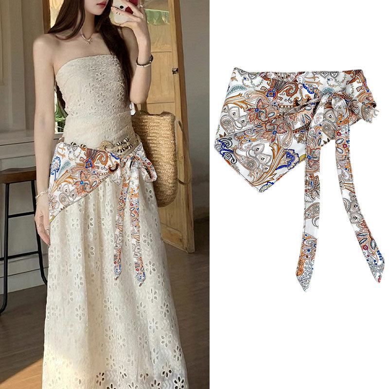 Cashew flower triangular scarf - Ethnic Wear In Fashion recension och pris