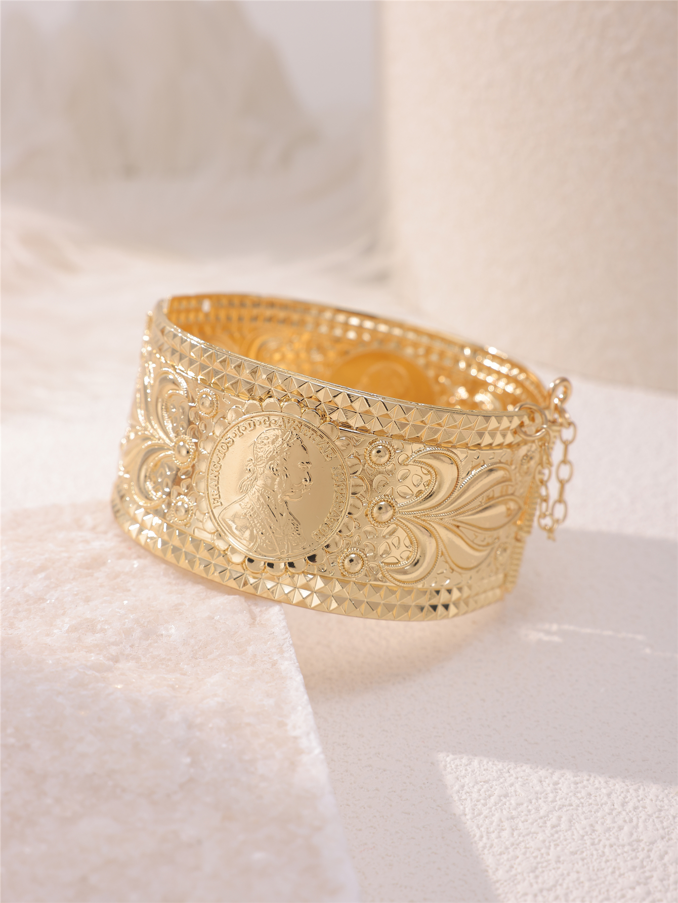 Algerian Bride Bangle Jewelry  - Ethnic Fashion Images recension och pris